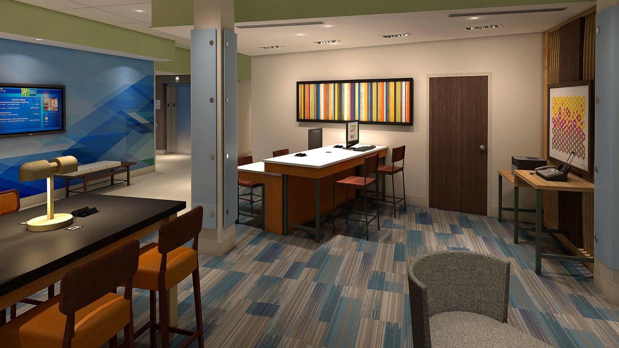 Holiday Inn Express & Suites Tulsa South - Woodland Hills By Ihg Екстериор снимка